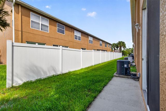 6585 MARLBERRY WAY, Largo, FL 33773