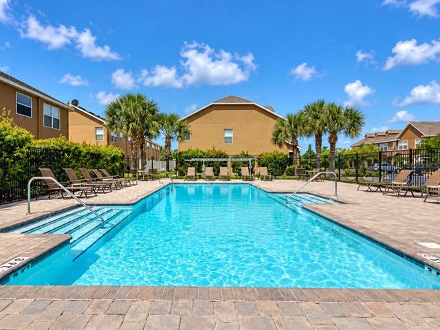 6585 MARLBERRY WAY, Largo, FL 33773