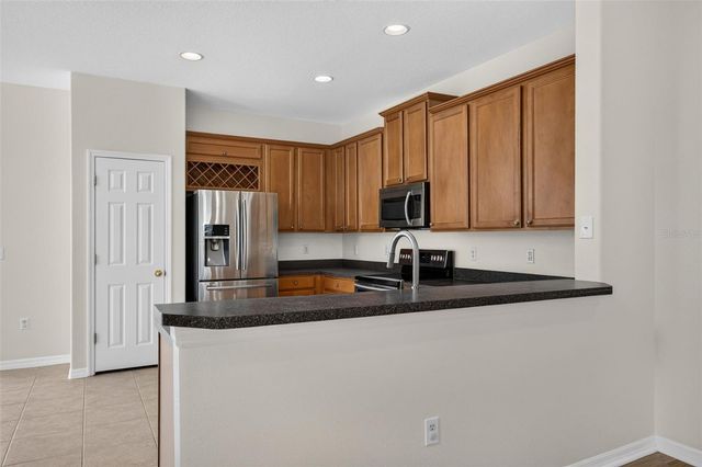 6585 MARLBERRY WAY, Largo, FL 33773