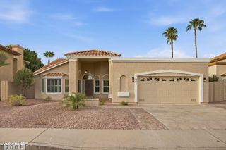7001 W TOPEKA Drive, Glendale, AZ 85308