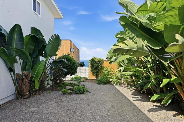 120 26 4th Street, Del Mar, CA 92014