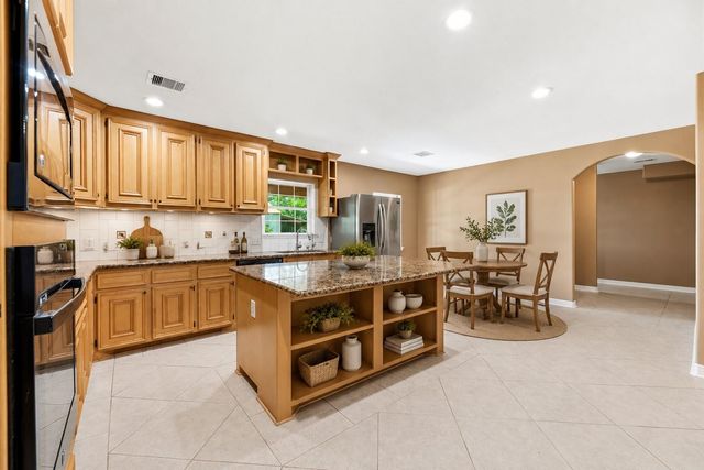 523 Moore Bar Road, Rosenberg, TX 77471