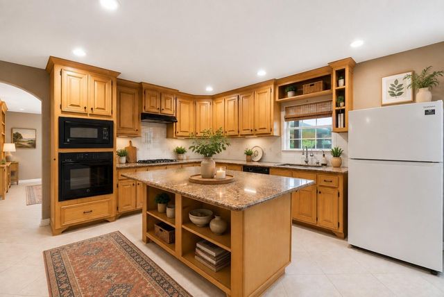 523 Moore Bar Road, Rosenberg, TX 77471