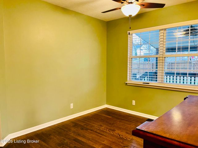 5112 Silverton Ln, Louisville, KY 40241