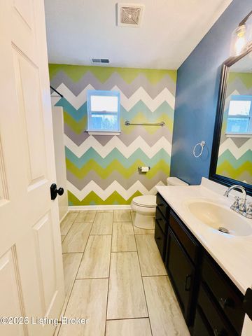 5112 Silverton Ln, Louisville, KY 40241