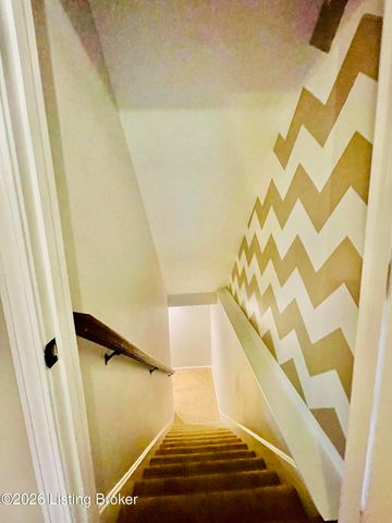 5112 Silverton Ln, Louisville, KY 40241