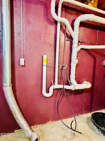 5112 Silverton Ln, Louisville, KY 40241