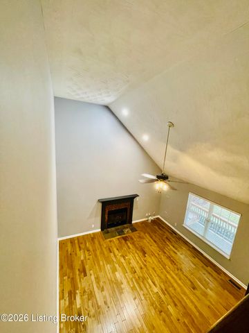 5112 Silverton Ln, Louisville, KY 40241