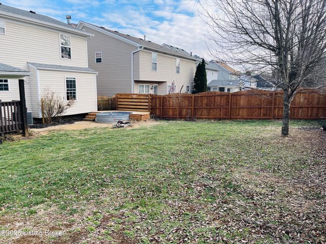 5112 Silverton Ln, Louisville, KY 40241