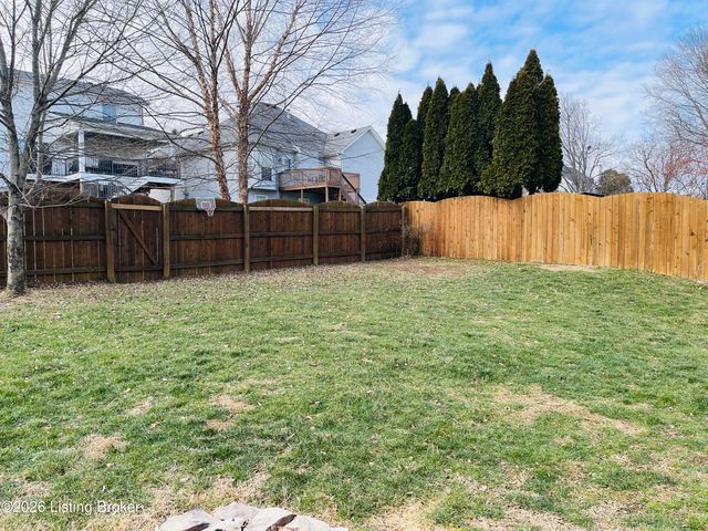 5112 Silverton Ln, Louisville, KY 40241