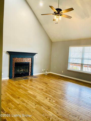 5112 Silverton Ln, Louisville, KY 40241