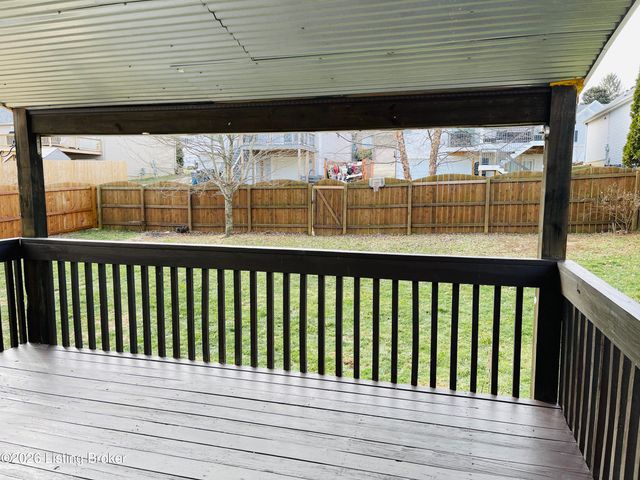 5112 Silverton Ln, Louisville, KY 40241