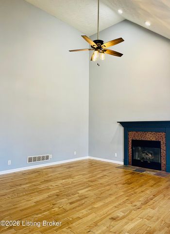 5112 Silverton Ln, Louisville, KY 40241