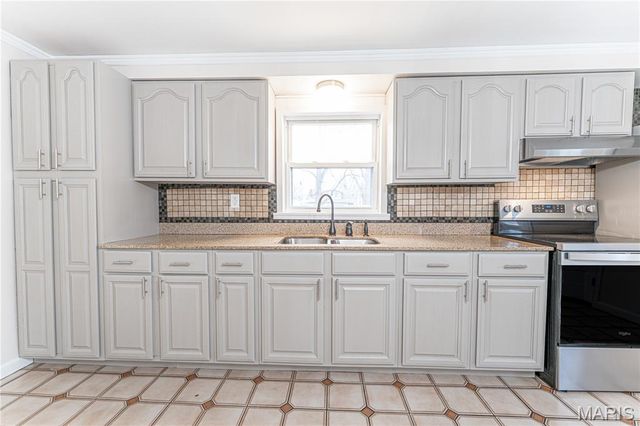 3816 Midview Avenue, Bridgeton, MO 63044