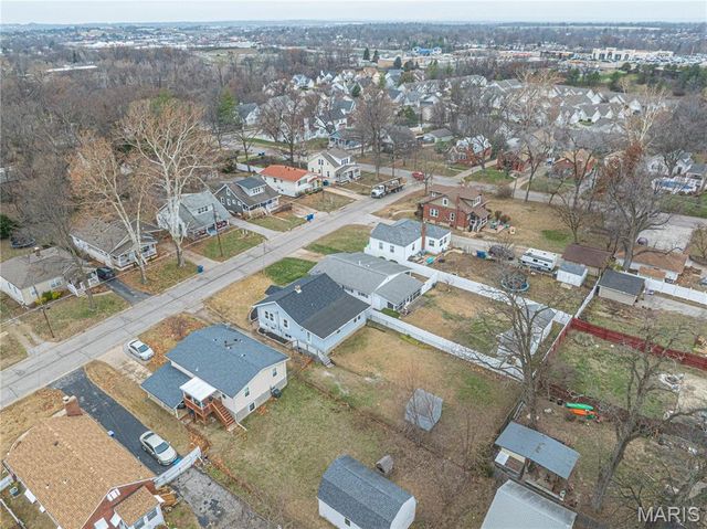 3816 Midview Avenue, Bridgeton, MO 63044