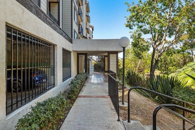 3980 FAIRCROSS PL 25, San Diego, CA 92115