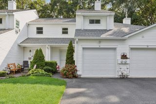 19 Bass Court, Manorville, NY 11949