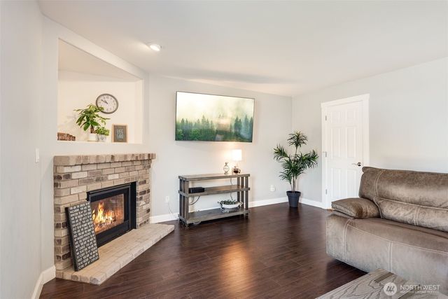 17826 68th Avenue E, Puyallup, WA 98375