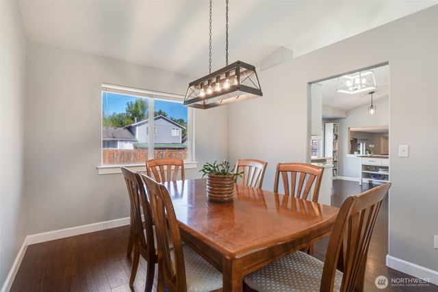 17826 68th Avenue E, Puyallup, WA 98375