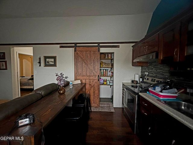 270 FLOR AMARILLA Avenue, Socorro, TX 79927