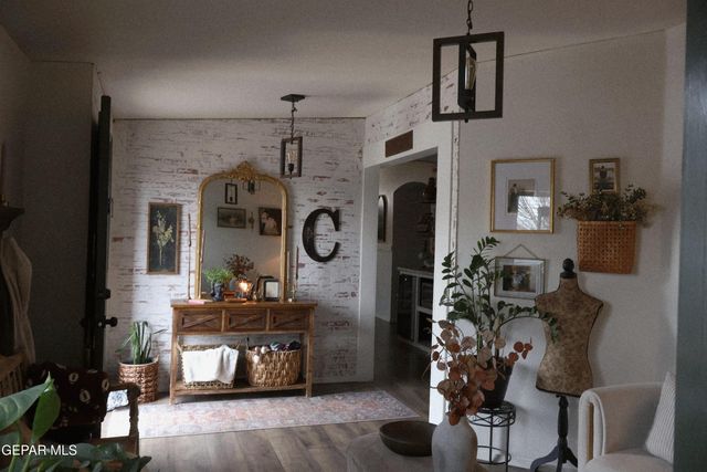 270 FLOR AMARILLA Avenue, Socorro, TX 79927