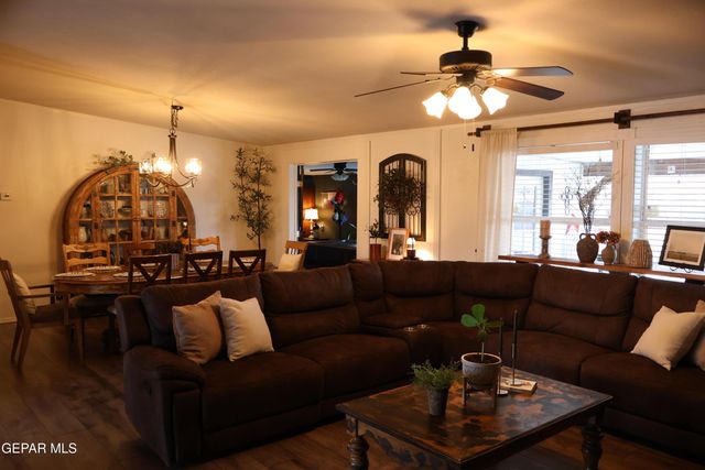 270 FLOR AMARILLA Avenue, Socorro, TX 79927