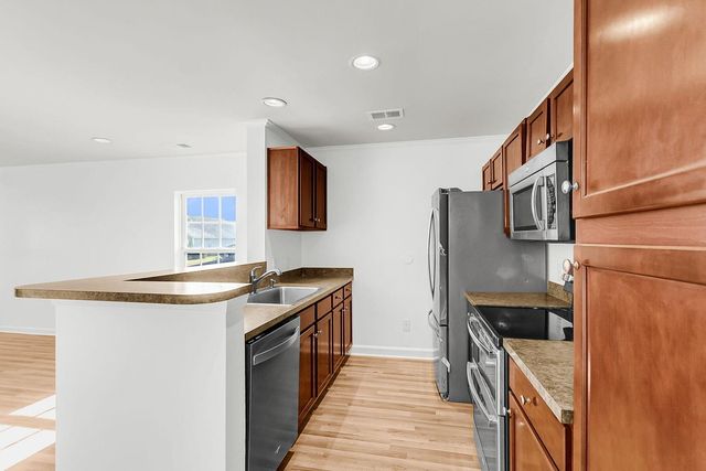 3033 Kinswood Lane, Ladson, SC 29456