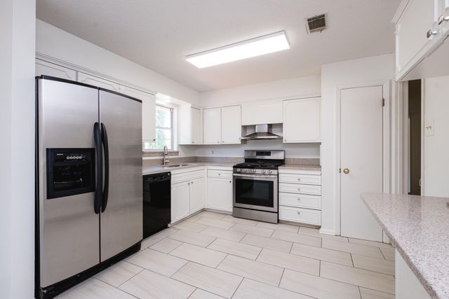 24 Kingspark Road, Little Rock, AR 72227