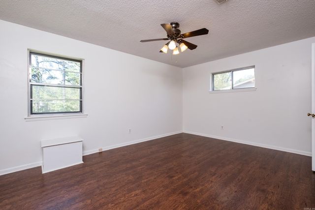 24 Kingspark Road, Little Rock, AR 72227