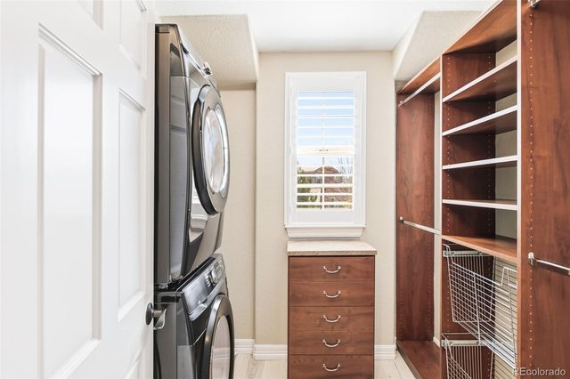 26746 E Peakview Drive, Aurora, CO 80016