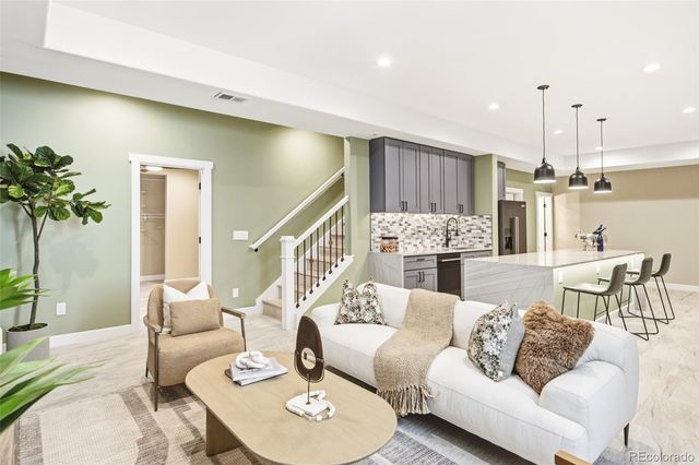 26746 E Peakview Drive, Aurora, CO 80016