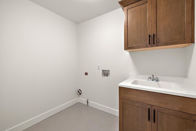 45396 Deneweth Street, Macomb Twp, MI 48042