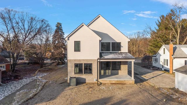 45396 Deneweth Street, Macomb Twp, MI 48042