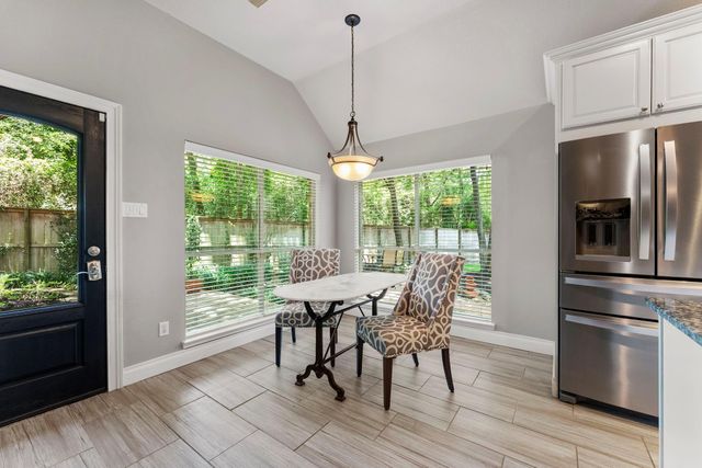 43 Tethered Vine Place, The Woodlands, TX 77382