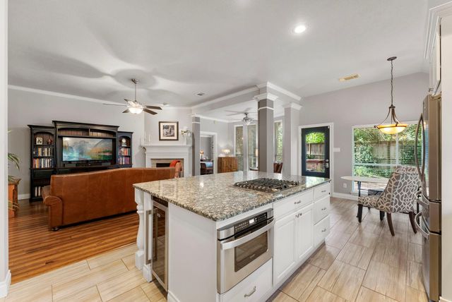 43 Tethered Vine Place, The Woodlands, TX 77382