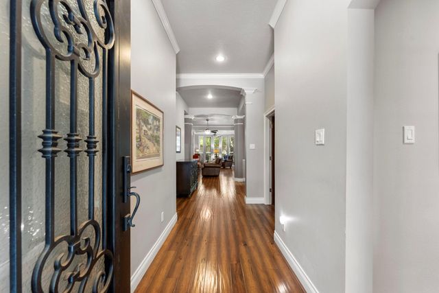 43 Tethered Vine Place, The Woodlands, TX 77382