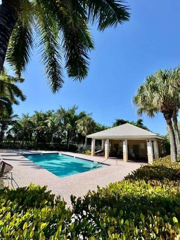 669 NW 42nd Avenue, Plantation, FL 33317
