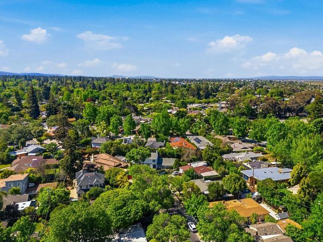 2331 Carmel Drive, Palo Alto, CA 94303