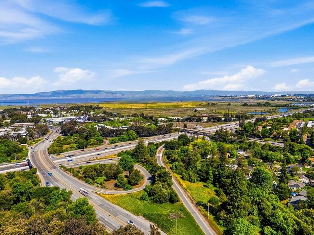 2331 Carmel Drive, Palo Alto, CA 94303