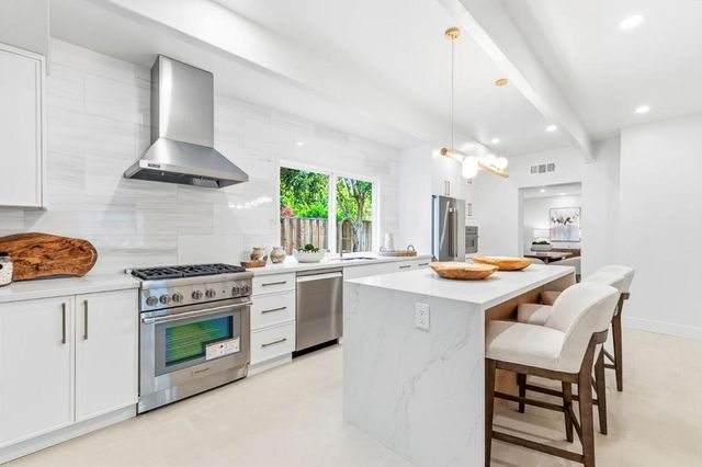 2331 Carmel Drive, Palo Alto, CA 94303