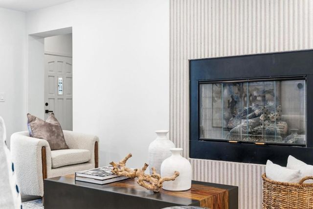 2331 Carmel Drive, Palo Alto, CA 94303