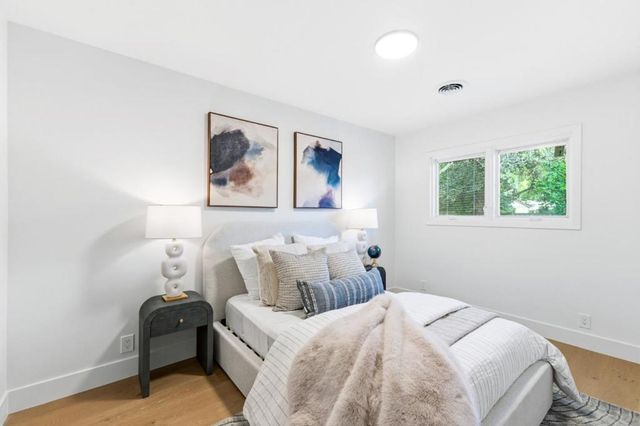 2331 Carmel Drive, Palo Alto, CA 94303