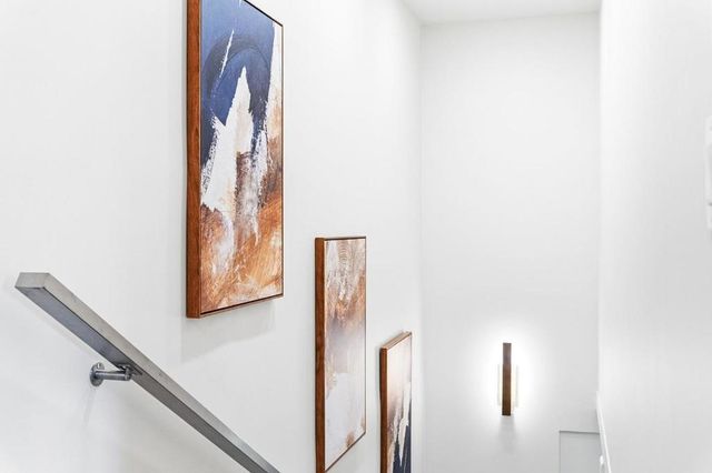 2331 Carmel Drive, Palo Alto, CA 94303