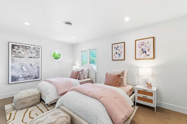 2331 Carmel Drive, Palo Alto, CA 94303