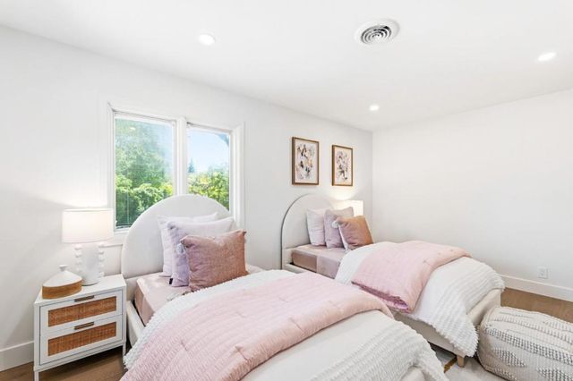 2331 Carmel Drive, Palo Alto, CA 94303