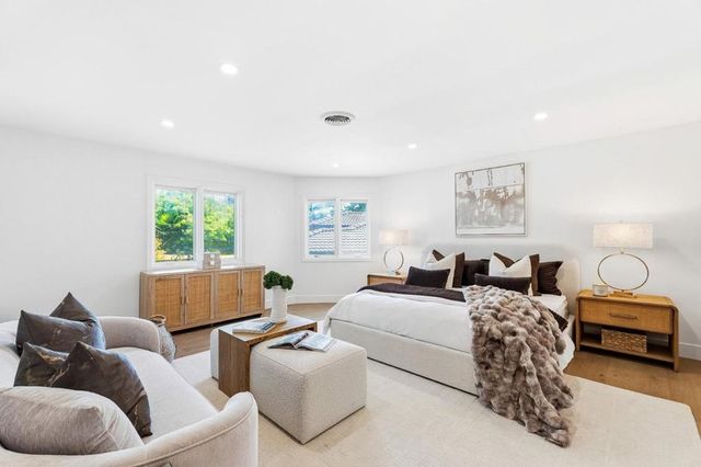 2331 Carmel Drive, Palo Alto, CA 94303