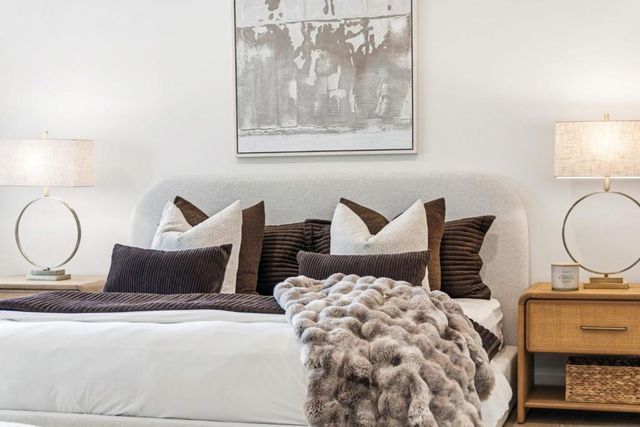 2331 Carmel Drive, Palo Alto, CA 94303