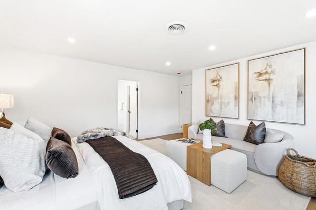 2331 Carmel Drive, Palo Alto, CA 94303