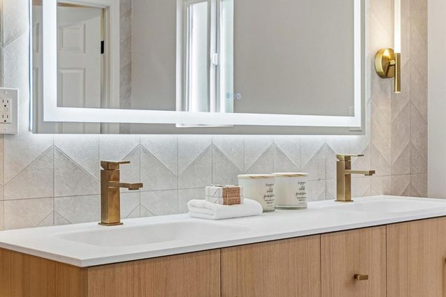 2331 Carmel Drive, Palo Alto, CA 94303