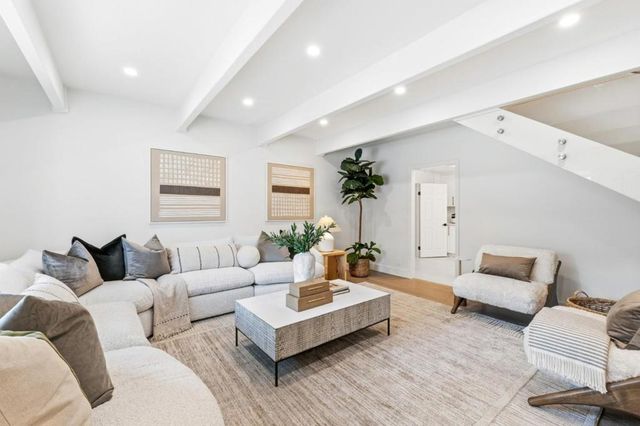 2331 Carmel Drive, Palo Alto, CA 94303